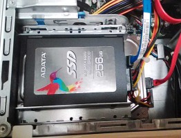 SSD装着完了